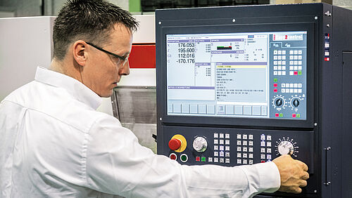 CAD/CAM SIMULATION: EMCO lathes and milling machines for CNC turning ...