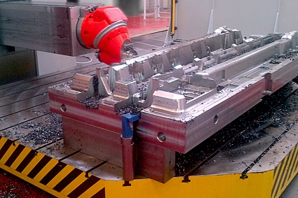 Machining on a rotary table